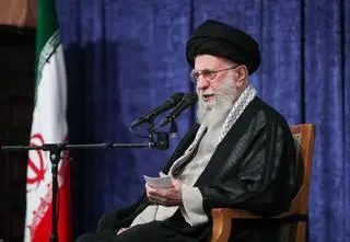 Okazja "zbyt dobra, aby ją przepuścić". Tak zginął Chamenei