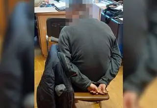 Udawał, że ma glejaka i zbierał pieniądze. Wyrok
