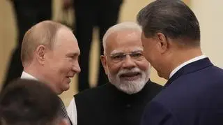 Władimir Putin, Narendra Modi i Xi Jinping na szczycie w Tiencinie