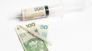 Nożyce NFZ ostre, choć cięcia mniejsze. "Nikt nie obawia się o długoterminowe skutki"