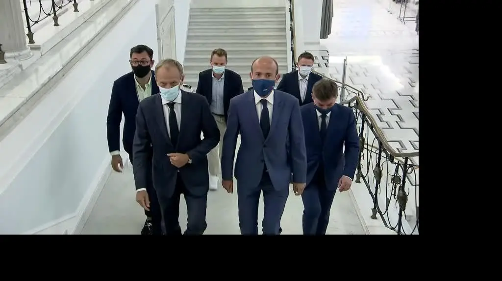 tusk