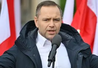 "Nawroccy zawarli umowę z Nawrockimi"