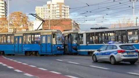 Tramwaje nie wyminęły się na skrzyżowaniu