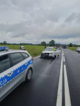 Zderzenie dwóch samochodów