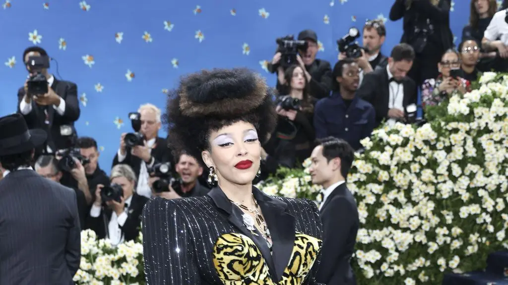 Doja Cat w kreacji Marc Jacobs