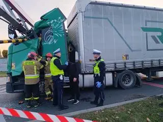 Wbił się w bramownicę 