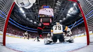 Emocjonujące rozpoczęcie finałów NHL 