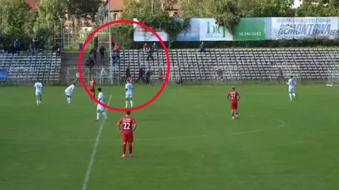 Nagle zaatakowali kibiców, meczu nie dokończono. Nagranie