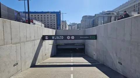 Parking podziemny pod placem Powstańców Warszawy 