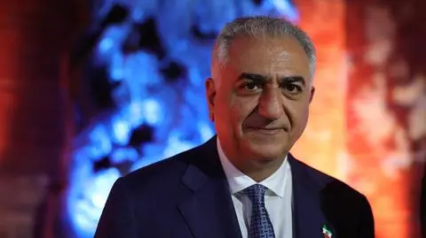 Reza Pahlavi, najstarszy syn Mohammada Rezy Pahlaviego, ostatniego szacha Iranu, bierze udział w oficjalnej ceremonii otwarcia Dnia Pamięci Męczenników i Bohaterów Holokaustu w muzeum pamięci Holokaustu Yad Vashem w Jerozolimie