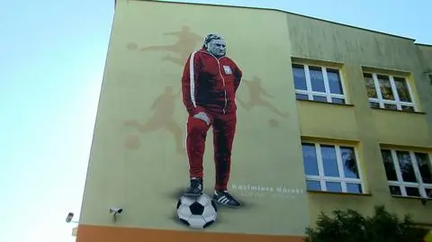 First mural of Kazimierz Górski in Poland unveiled in Białystok