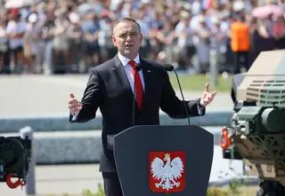 Szef kancelarii prezydenta mówił o "wyraźnym wskazaniu" Amerykanów. Dziś do USA nie poleci nikt