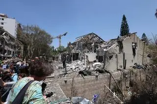 Iran przeprowadził atak odwetowy. Zniszczenia w Tel Awiwie