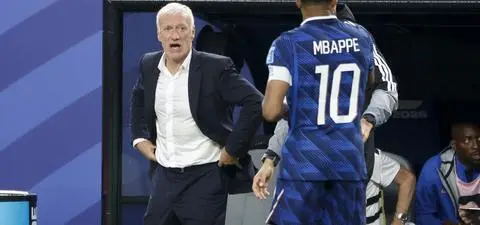 Pożegnał matkę, wrócił na mundial. Francuzi znów z selekcjonerem