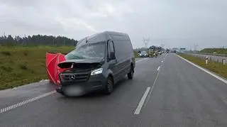 Zderzenie busa z lawetą