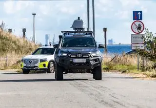 Drony nad kolejnym lotniskiem, awantura w rządzie, nieplanowane lądowanie