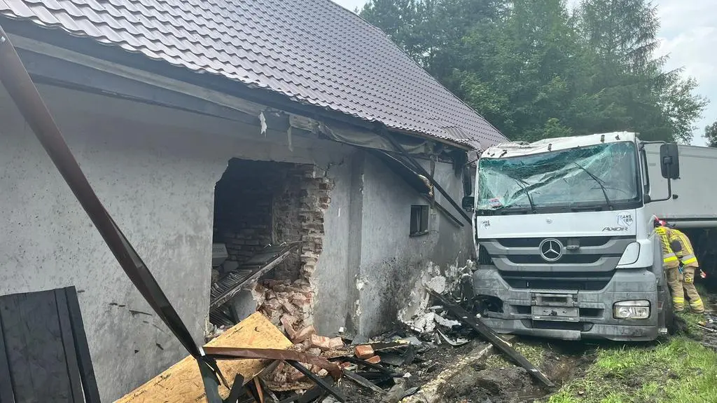 Kierowca stracił panowanie nad autem