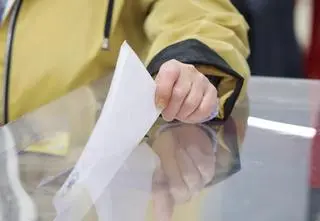 Czy można głosować na zwolnieniu lekarskim?