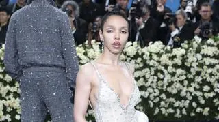 FKA Twig w kreacji Wales Bonner