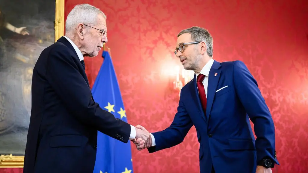 Herbert Kickl i Alexander Van der Bellen podczas poniedziałkowych rozmów