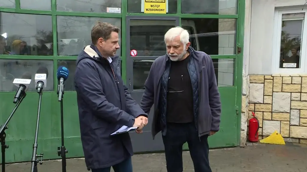 Rafał Trzaskowski odwiedził warsztat samochodowy