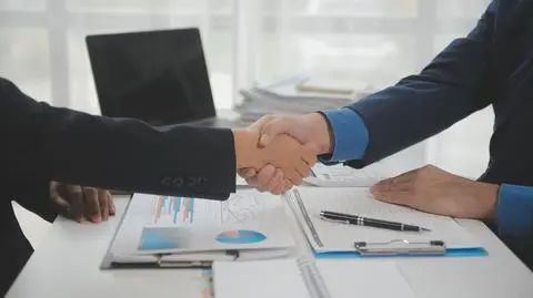 shutterstock_2361673487