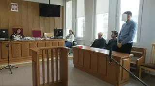 Znali się kilka godzin, wsiedli na hulajnogę. Ona nie żyje, on nie przyznaje się do winy