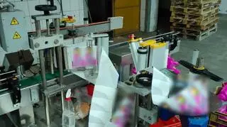 Podrabiane środki produkowano w legalnej fabryce