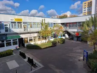 Mieszkańcy osiedla mają do dyspozycji niedawno wyremontowaną bibliotekę