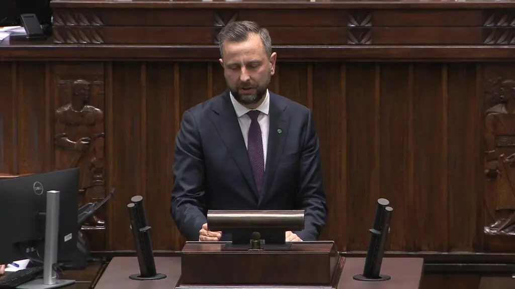 Kosiniak w Sejmie przedstawia kandydaturę Hołowni 