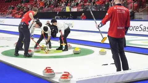 Celowe "palenie kamienia"? Podejrzenie o oszustwo podczas mistrzostw świata