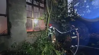 Pożar pustostanu w powiecie puckim