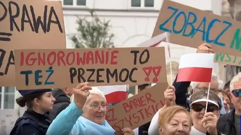 Protest przed Pałacem Prezydenckim