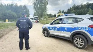 Zwłoki kobiety w aucie, policja znalazła domniemanego sprawcę 