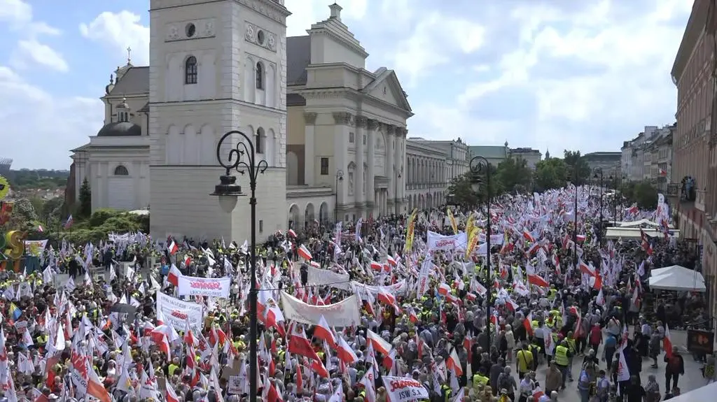 Protest na Placu Zamkowym