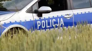 Nietrzeźwy 15-latek bez uprawnień i kasku wywrócił się motorowerem