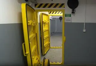 "Ludzie wiedzą jedno: schronów nie ma". Ale to ma się zmienić