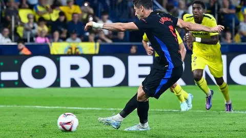 Przestrzelony karny. Plama na dobrym występie Lewandowskiego