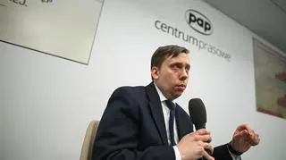 Łukasz Kozłowski (FPP): system publiczny stał się po prostu w pewnych obszarach niewydolny