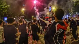 Tysiące kibiców wyszło na ulice Paryża