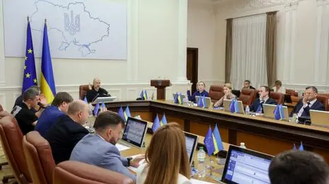 Trzy rezygnacje ministrów jednego dnia