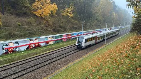 Mural powstał w marcu 2022 r. w odpowiedzi na rosyjską agresję na Ukrainę