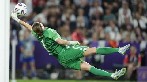 Szybka czerwona kartka, cuda bramkarki. Znamy komplet półfinalistek Euro