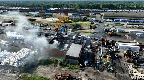 Pożar zbiorników paliw na terminalu kolejowym w Sławkowie