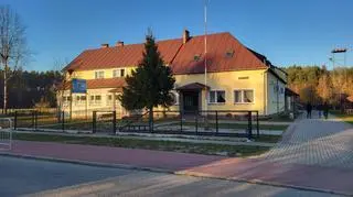 Dyskoteka "Babylon" mieściła się w tym budynku. Dzisiaj swoją siedzibę ma tam miejscowa OSP