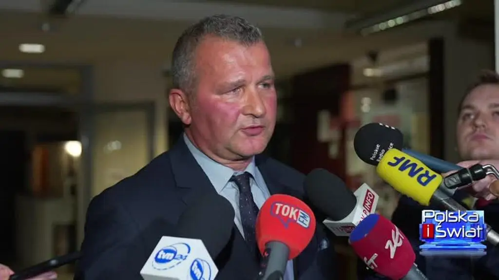 Ryszard Czarnecki i jego żona usłyszeli zarzuty w ramach postępowania ws