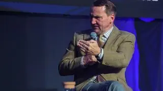 Sikorski: Szokuje mnie to. Nie rozumiem, gdzie zabrnęli moi byli koledzy