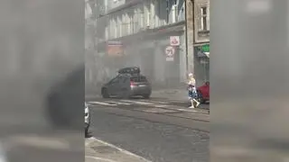 Fragment elewacji oderwał się od budynku