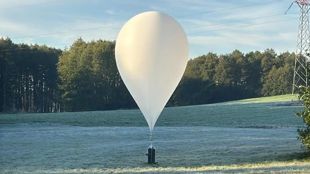 Balon znaleziono na polu w Sokolanach