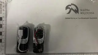 Miała w torebce też telefony z ładowarkami